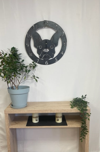 AR0428 Pendule Tête de bouledogue